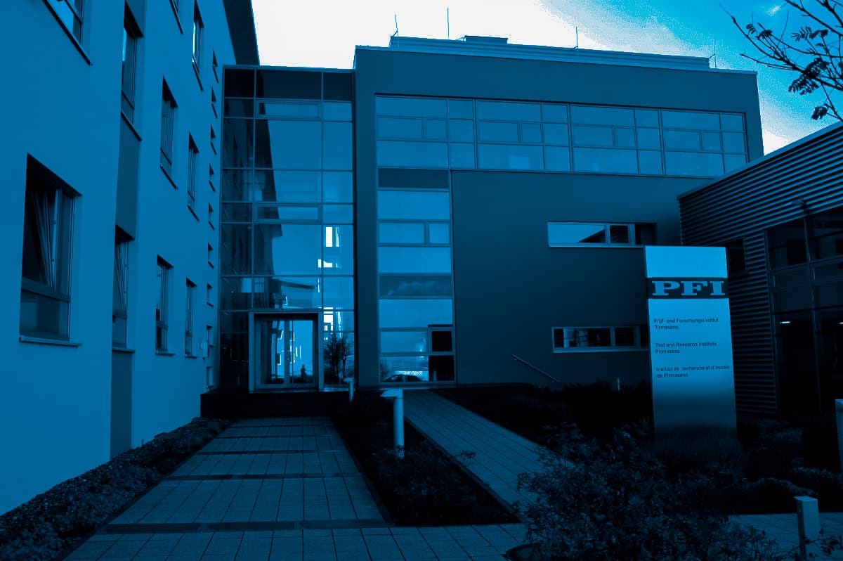 PFI